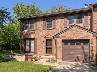 1385 Georgetown Dr, Carol Stream, IL 60188