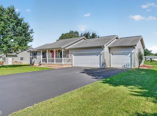 2096 Friar Tuck Cir, Adrian, MI 49221