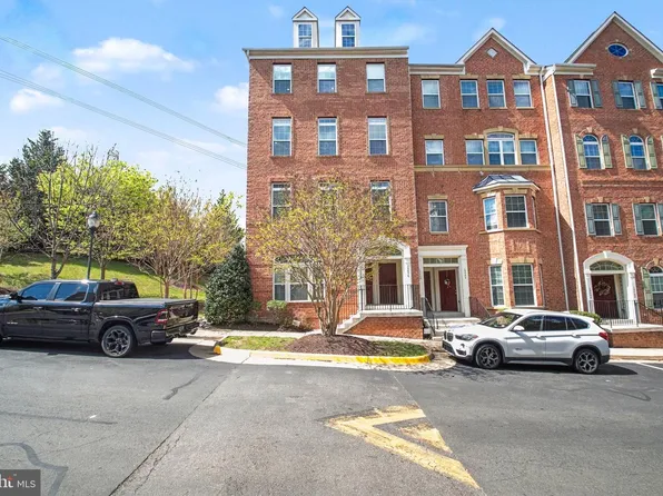 15070 Leicestershire St, Woodbridge, VA 22191