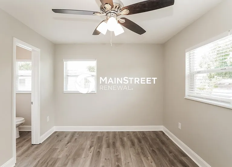 4925 Indialantic Dr — Photo 8