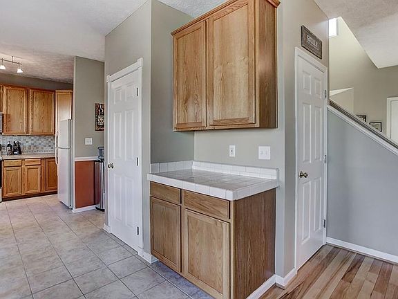 5th image of 2101 Eastover Ln