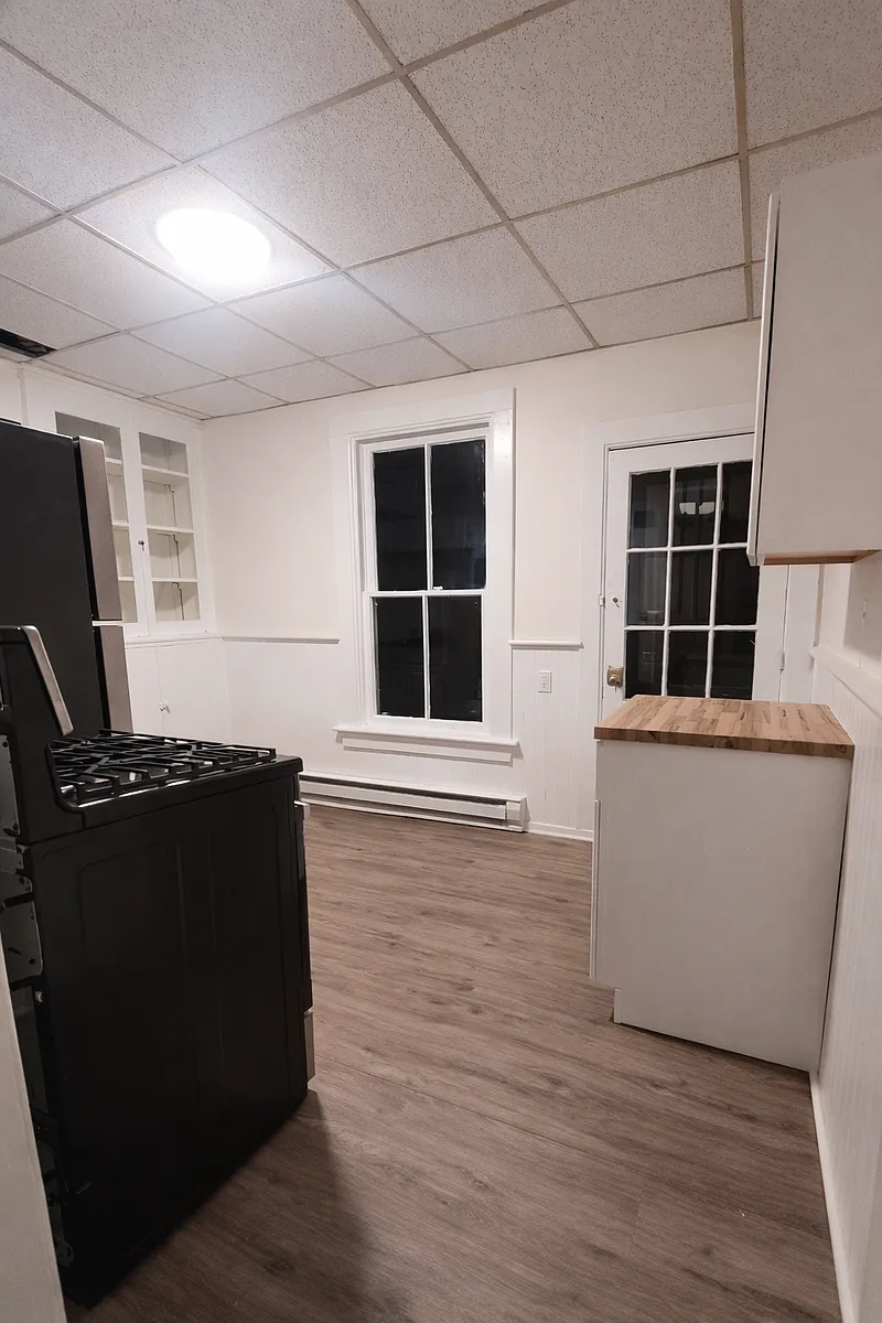 Building Photo - 20 Marvin Ave #2