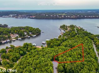 833 Glen Eagles Ct, Sunrise Beach, MO 65079
