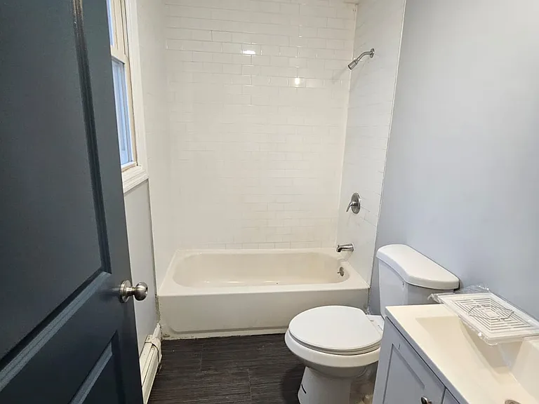 8 William St #2 — Photo 8
