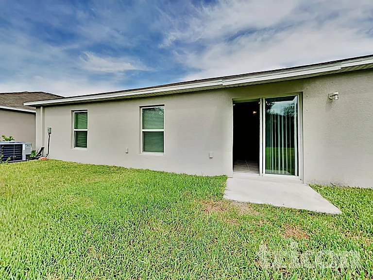1724 Broad Winged Hawk Dr — Photo 41