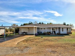 1462 Sycamore St, Nash, OK 73761