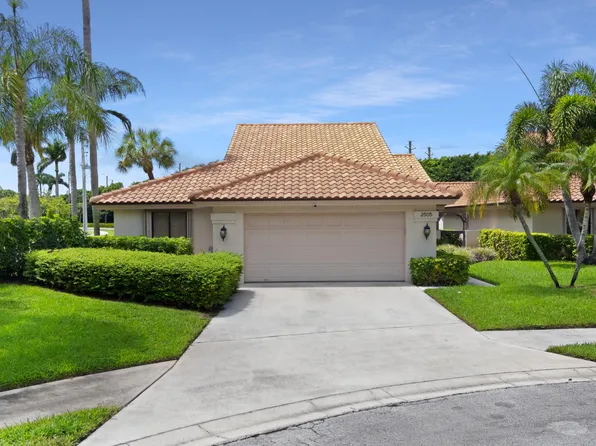 2505 Iroquois Circle, West Palm Beach, FL 33409