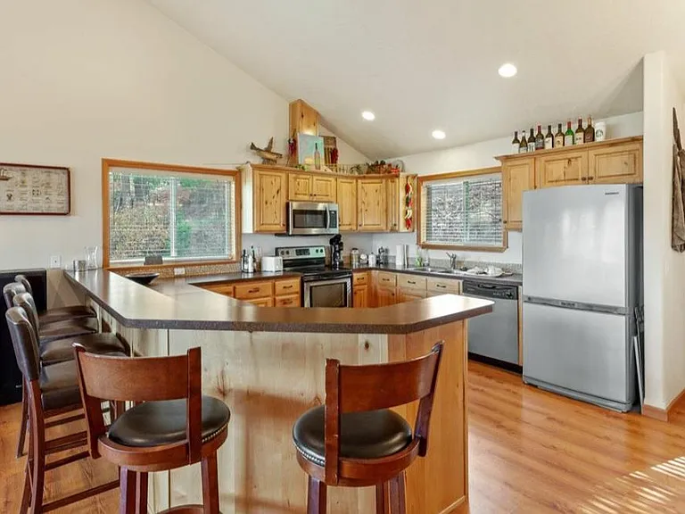 308 E Park Ave — Photo 6