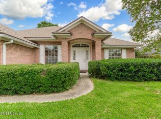 5489 London Lake Dr, Jacksonville, FL 32258