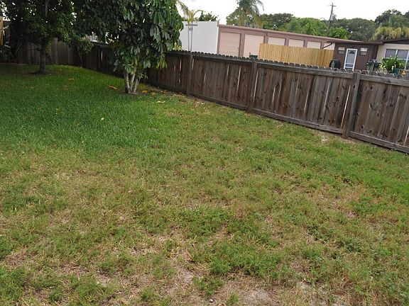 3rd image of 290 N 2nd St APT 5