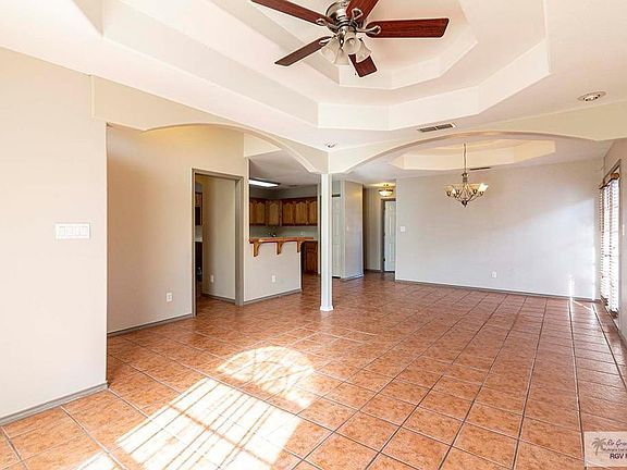 3rd image of 3601 Brasilia Dr