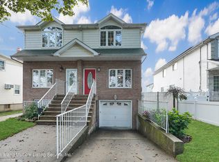55 Weed Ave, Staten Island, NY 10306