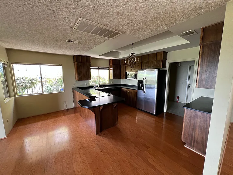 25120 Huron St — Photo 6