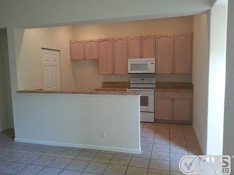 4th image of 394 NW 25th Ave