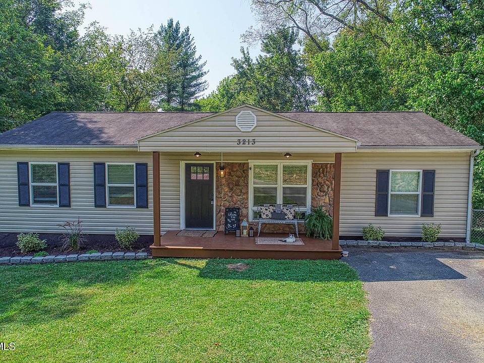 1st image of 3213 Grandview Dr