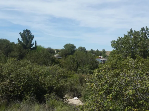 20836 E Larry Ln, Cordes Lakes, AZ 86333