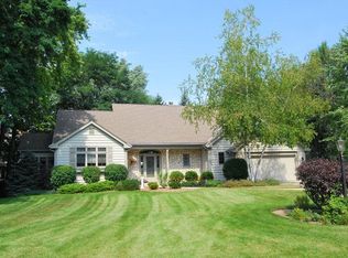 1115 Bawden Cir, Brookfield, WI 53045