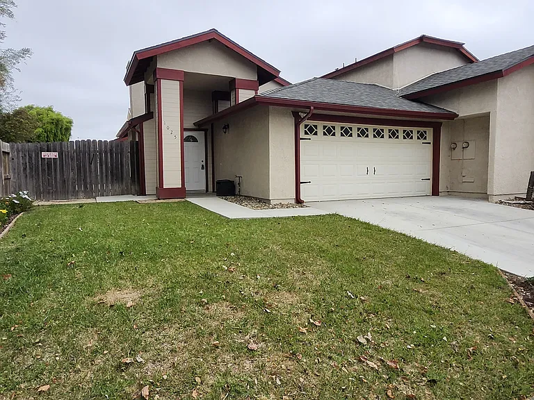 1025 Rock Rose Ln — Photo 1