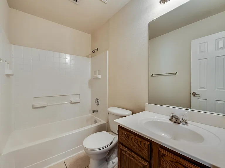 819 Hibiscus Trl — Photo 10