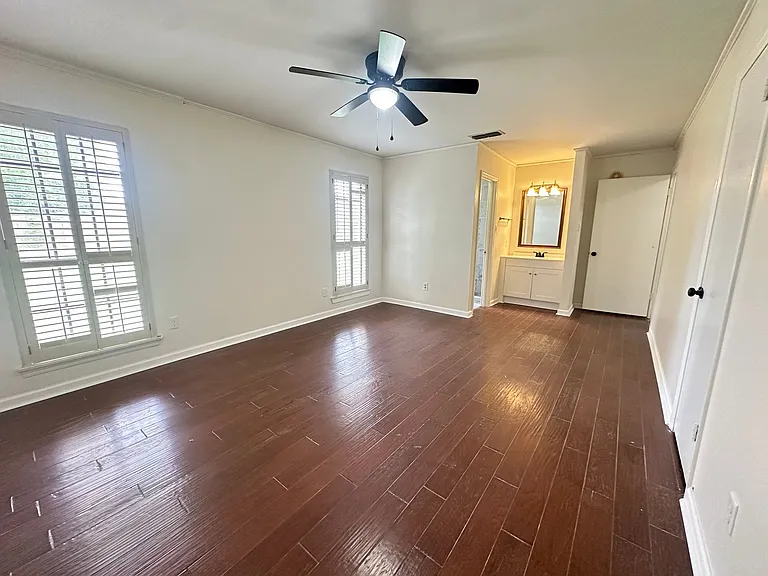 522 S Dresden Ct — Photo 12