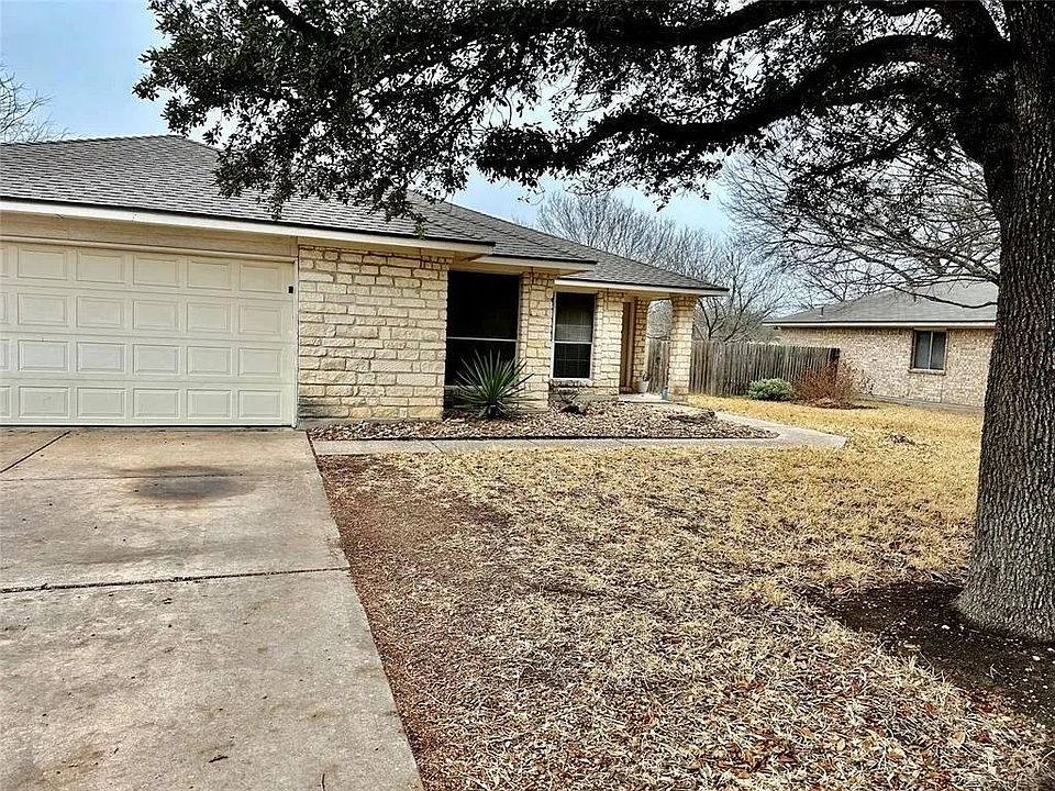 1st image of 1006 Leah Ln
