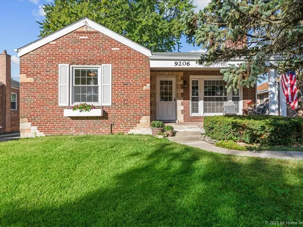 9206 S Troy Ave, Evergreen Park, IL 60805