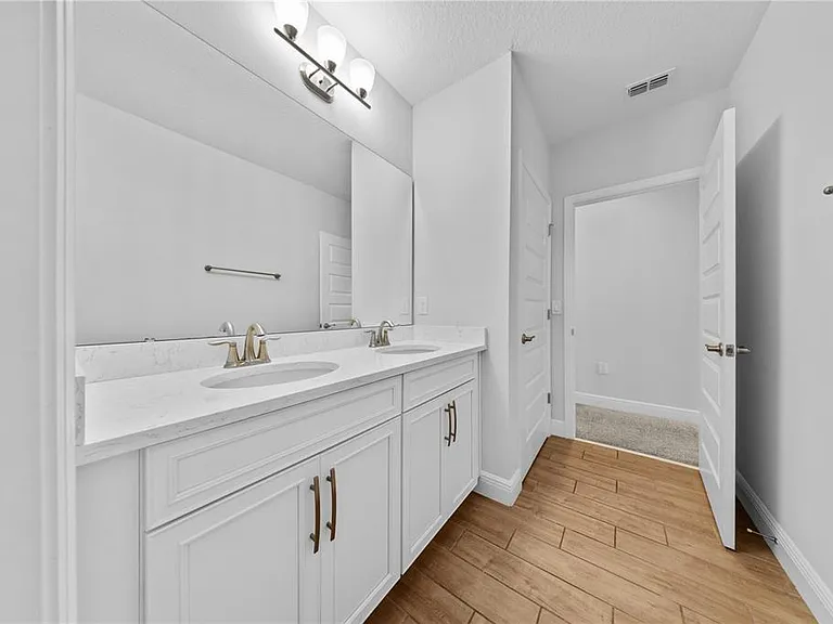 15537 Mango Isle St — Photo 71