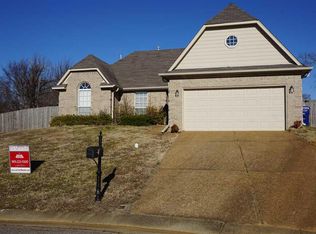 30 Winding Creek Cv, Oakland, TN 38060