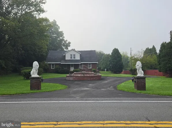 2115 W Main St, Stroudsburg, PA 18360
