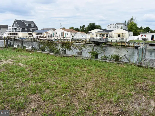 4 W Anchor Dr, Little Egg Harbor, NJ 08087