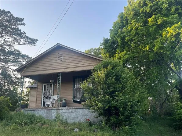 1202 Knowles Rd, Phenix City, AL 36869