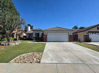 8719 Starfish Dr, Bakersfield, CA 93312