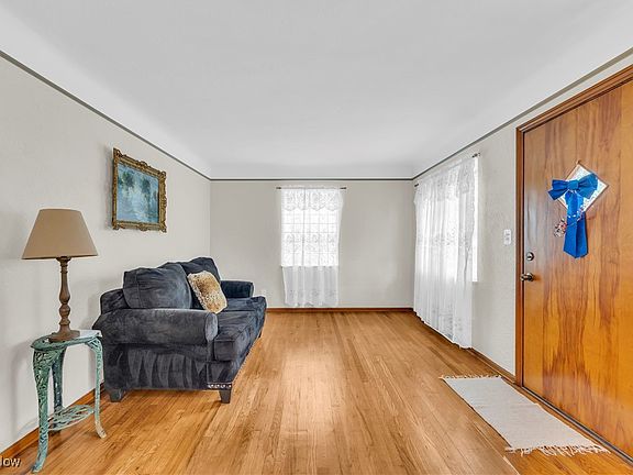 4th image of 12521 Park Knoll Dr