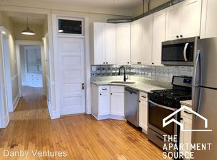 2241 W 21st St #2A, Chicago, IL 60608
