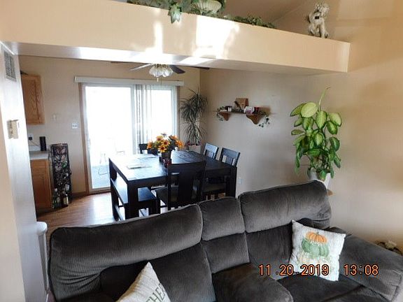 Additional Living Room