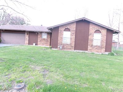 20 Triland Ct, Highland, IL, 62249