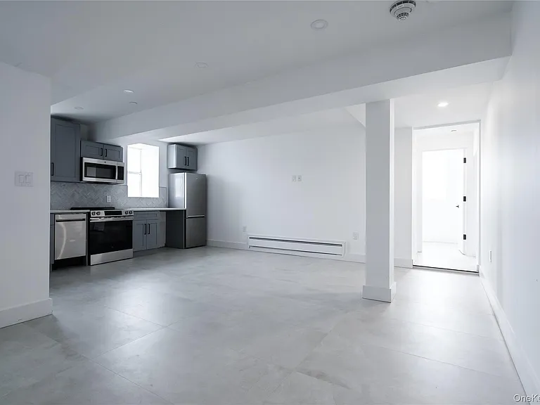 315 West Bch #BE — Photo 6
