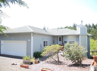 95 School House Loop, Lincoln City, OR