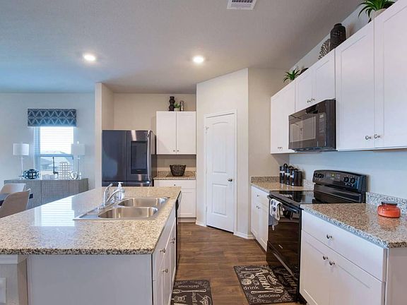 3rd image of 6001 Shanjia Dr