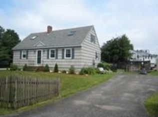 8 Hemlock Ter, Yarmouth, ME 04096