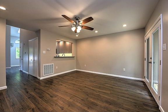 5th image of 23 Willowbrook Dr