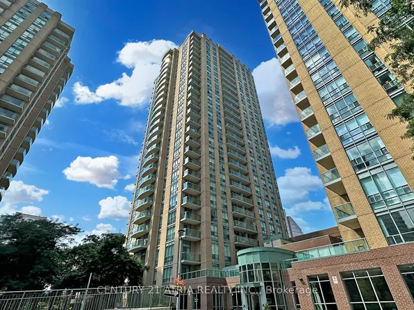 22 Olive Ave, Toronto, ON