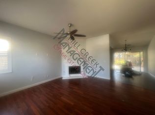 5509 W La Vida Ct, Visalia, CA 93277