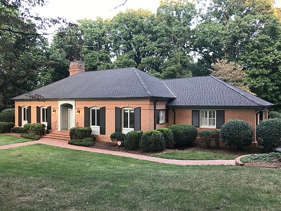 4th image of 720 2nd Avenue Dr NE
