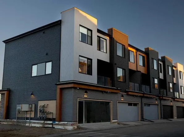 81 E Midtown Blvd SW #209, Airdrie, AB T4B 4E7