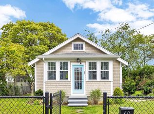 60 Grove St, Hyannis, MA 02601