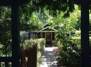 4726 38th Ave NE, Seattle, WA 98105