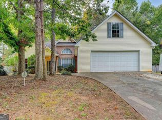 285 Forest Brook Dr, Covington, GA 30016