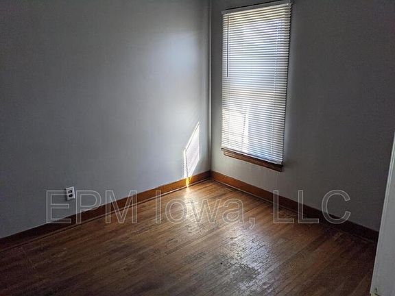 3rd image of 101 N Railroad St #5N