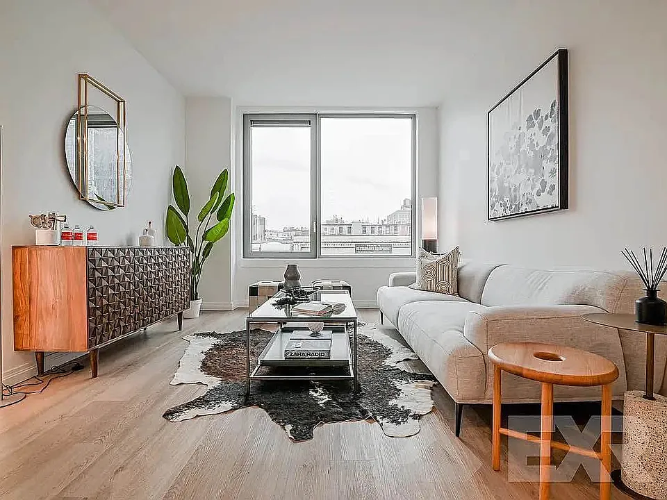 957 Atlantic Ave #404